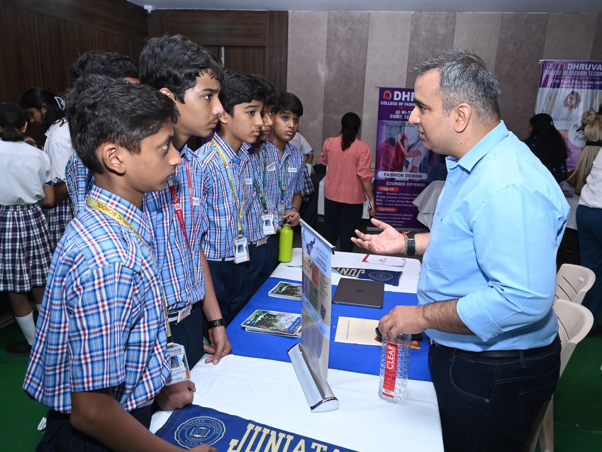 Students Participated In Foreign Varsity At Madapur Career Fair2