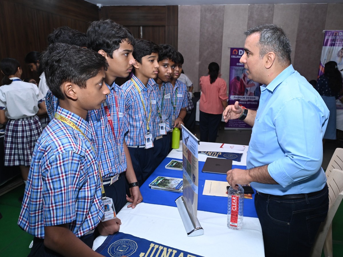 Students Participated In Foreign Varsity At Madapur Career Fair3