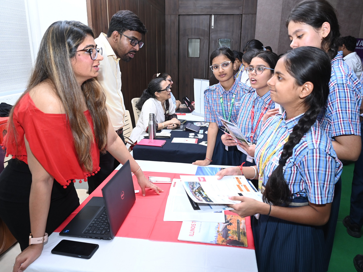 Students Participated In Foreign Varsity At Madapur Career Fair4