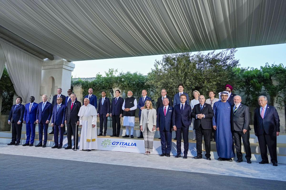 PM Modi meets the Pope and other world leaders at G7 Summit in Italy Photos17