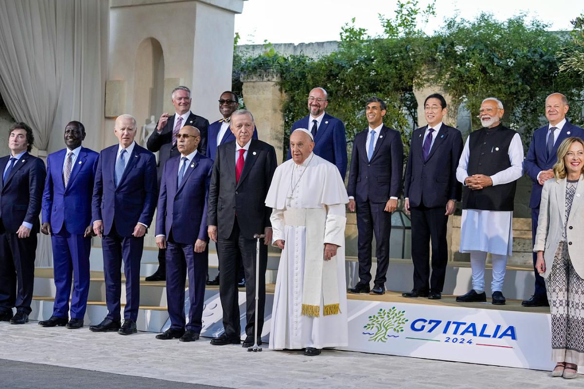 PM Modi meets the Pope and other world leaders at G7 Summit in Italy Photos20