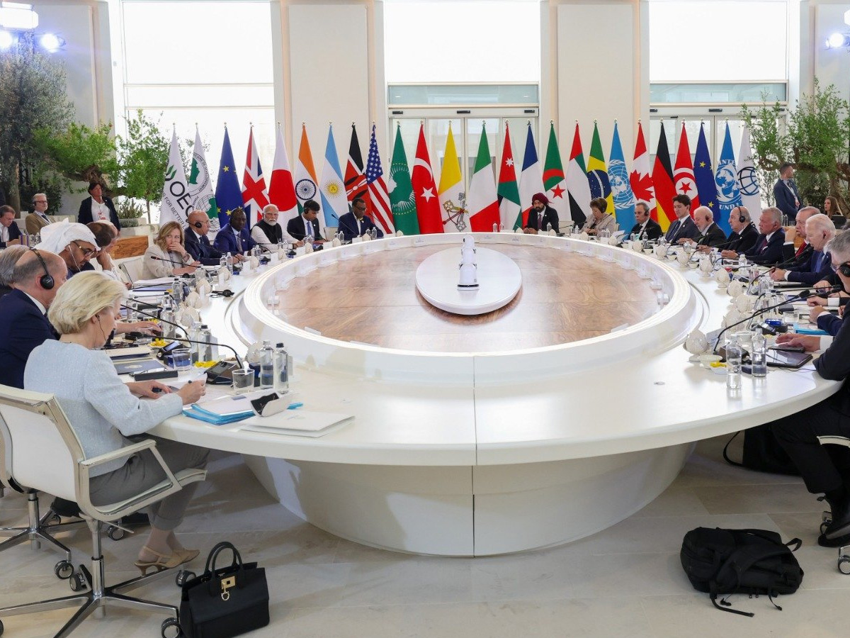 PM Modi meets the Pope and other world leaders at G7 Summit in Italy Photos9