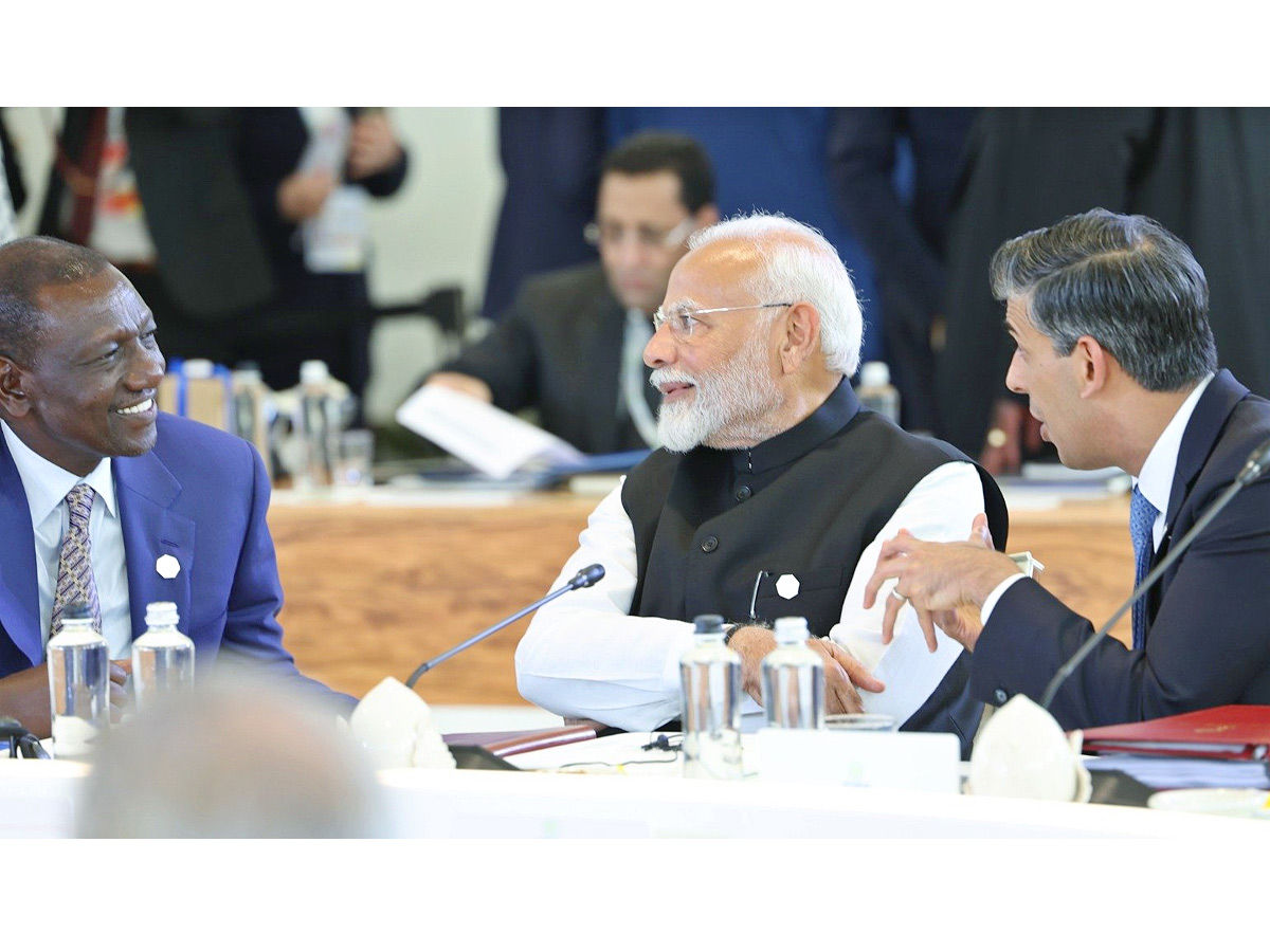 PM Modi meets the Pope and other world leaders at G7 Summit in Italy Photos10