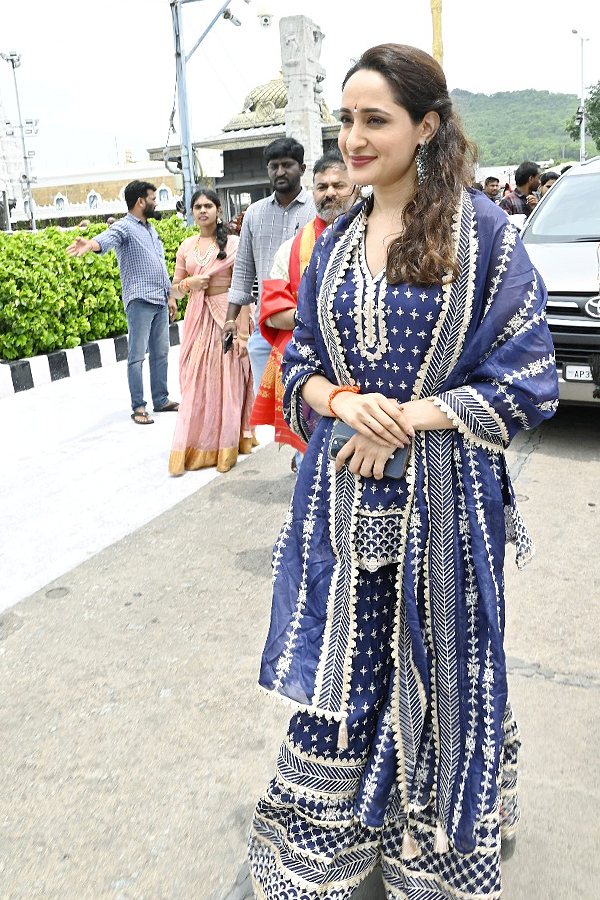 Tollywood celebreties visit Tirumala Tirupati Temple Photos21