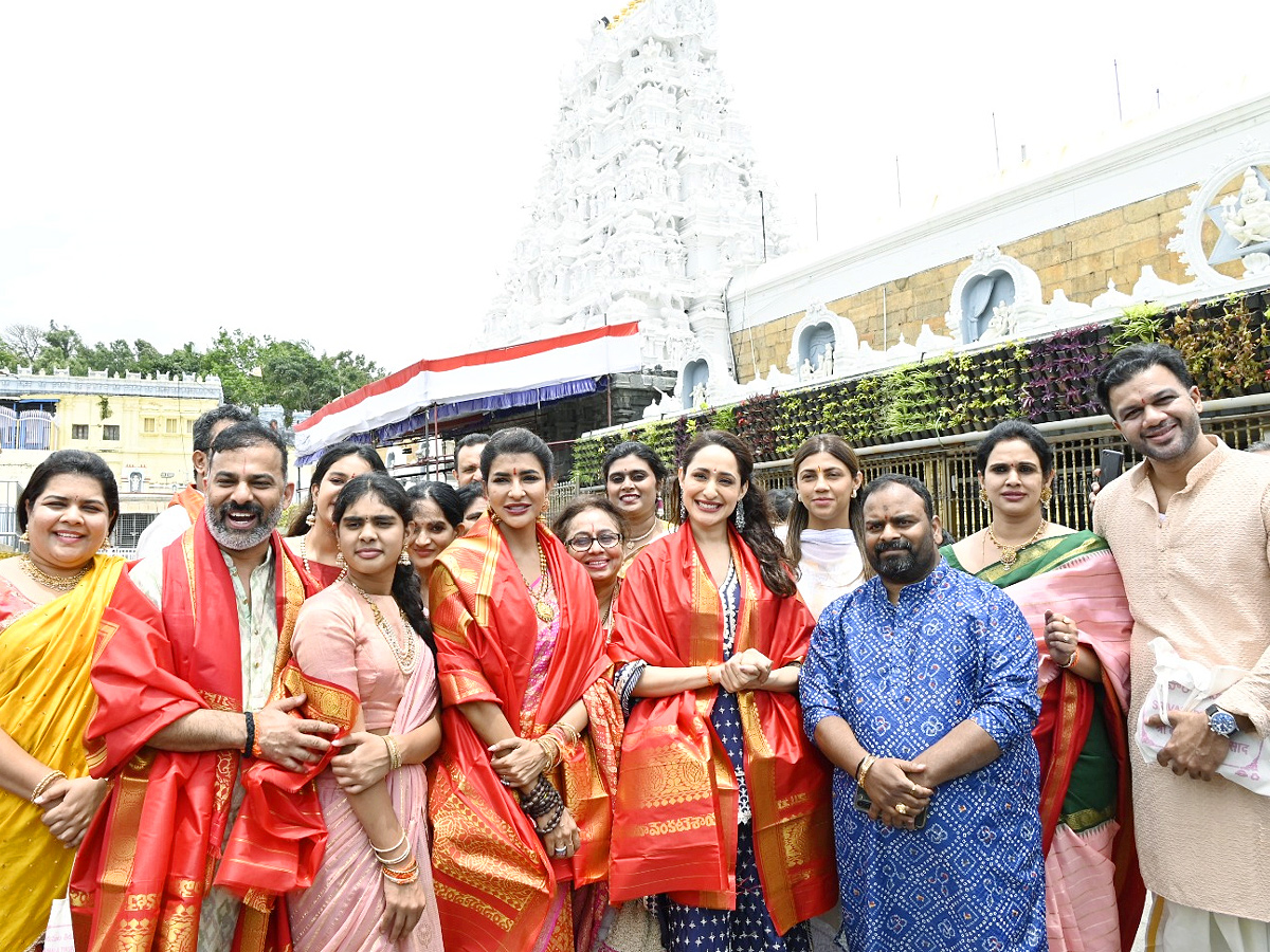 Tollywood celebreties visit Tirumala Tirupati Temple Photos6