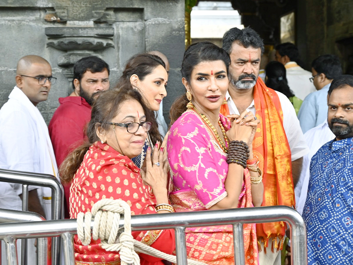 Tollywood celebreties visit Tirumala Tirupati Temple Photos20