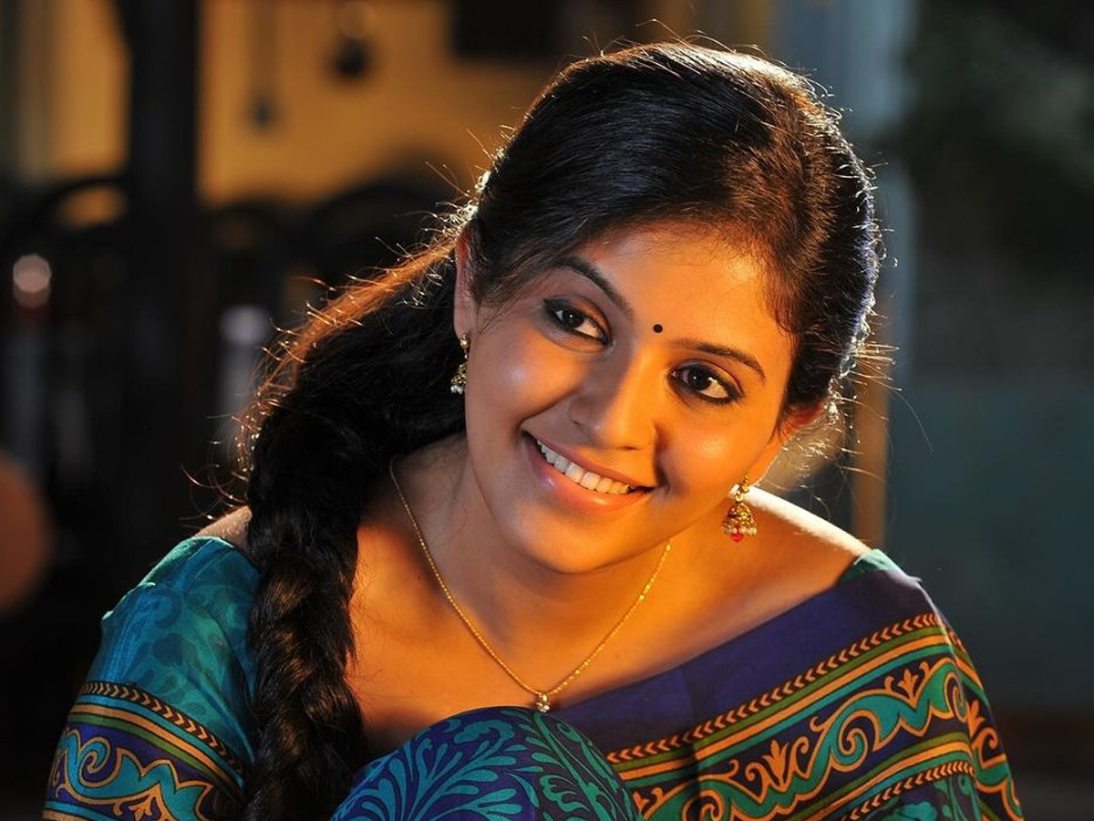 Tollywood Actress Anjali Birthday Special Photos20