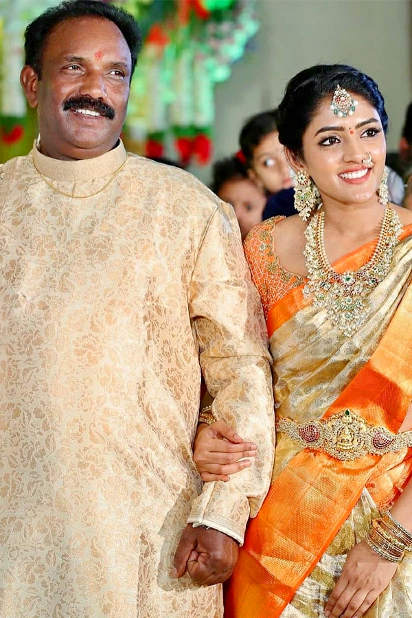 Father's Day 2024: Actress With Their Father Beautiful Photos4