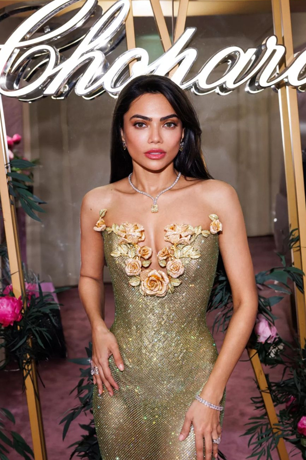 Met Gala 2024: Indian Beauty Mona Patel Photos Goes Viral11