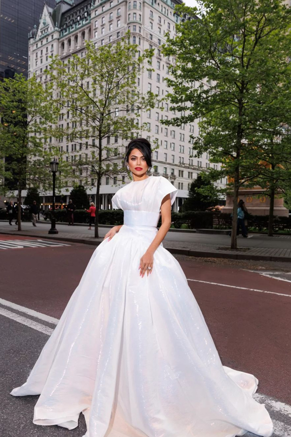 Met Gala 2024: Indian Beauty Mona Patel Photos Goes Viral4