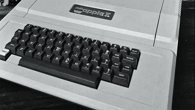 Evolution Of Apple Computer From 1978 to 2022 Photos8