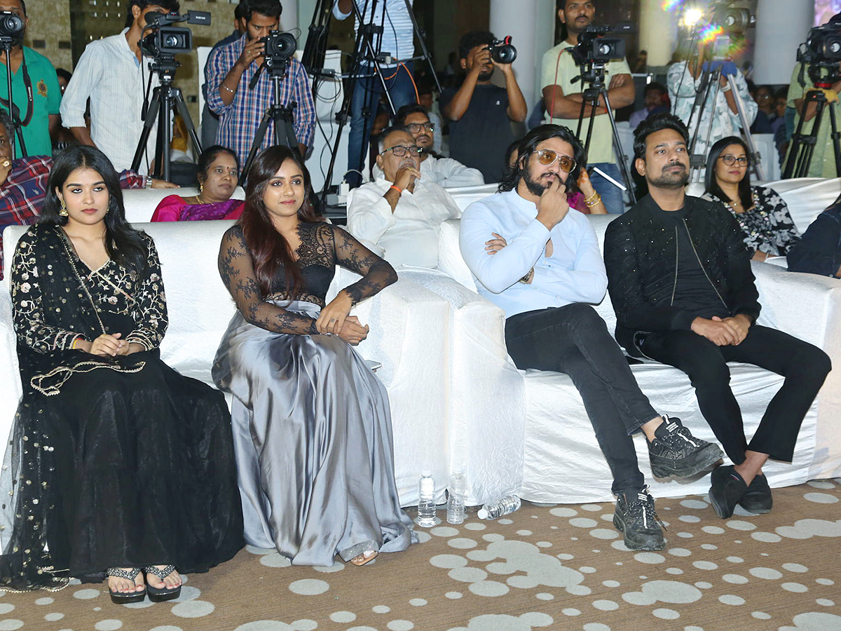 Varun Sandesh Ninda Movie Pre Release Event Photos9