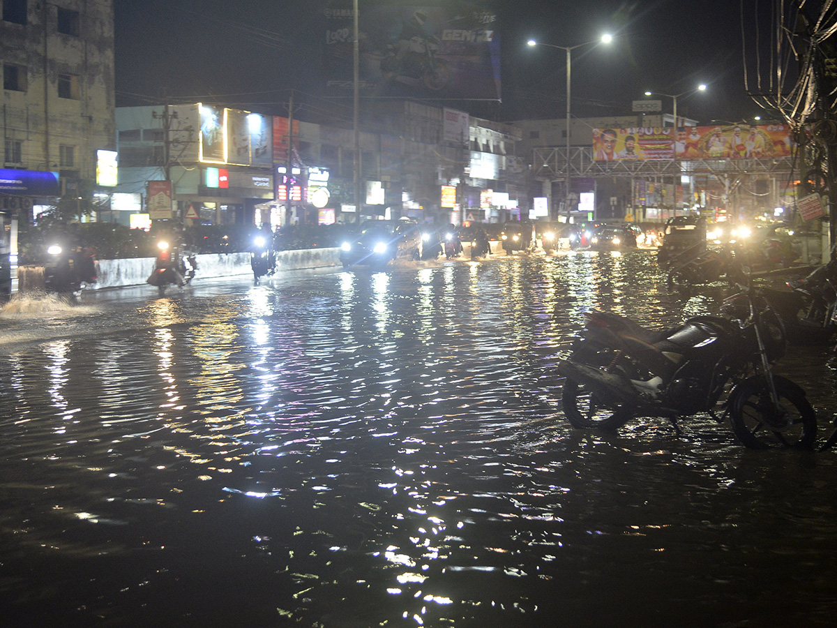 heavy rain in vijayawada photos 18