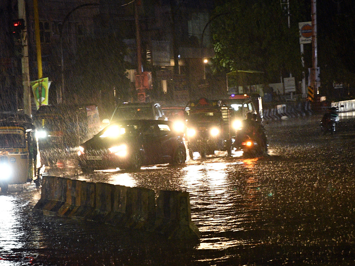 heavy rain in vijayawada photos 28