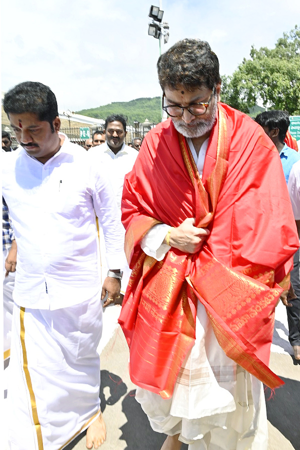 Director Trivikram Srinivas Visit Tirumala Photos4