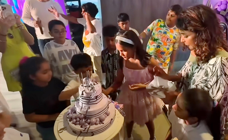 Lakshmi Manchu daughter birthday celebrations Photos13