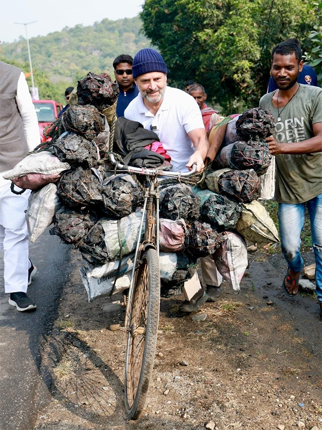 Happy Birthday Rahul Gandhi: RaGa Transformation In Indian Politics Photos25