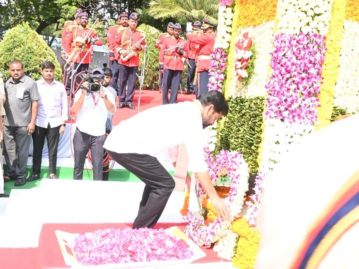 Telangana Formation Day Celebrations at Parade Grounds Photos5