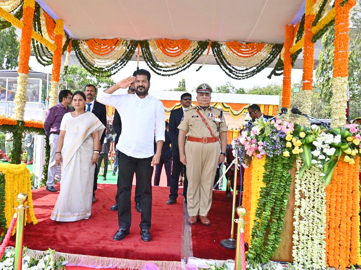 Telangana Formation Day Celebrations at Parade Grounds Photos7