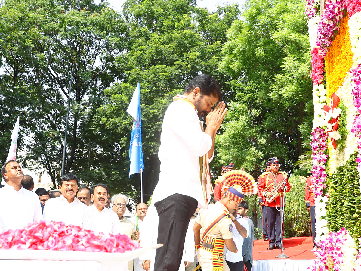 Telangana Formation Day Celebrations at Parade Grounds Photos9