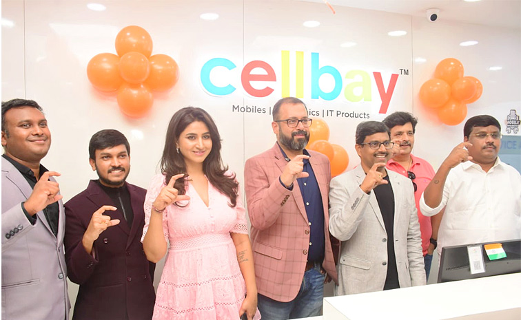 Actress Varshini Launch Cellbay Store At Gachibowli: Photos6