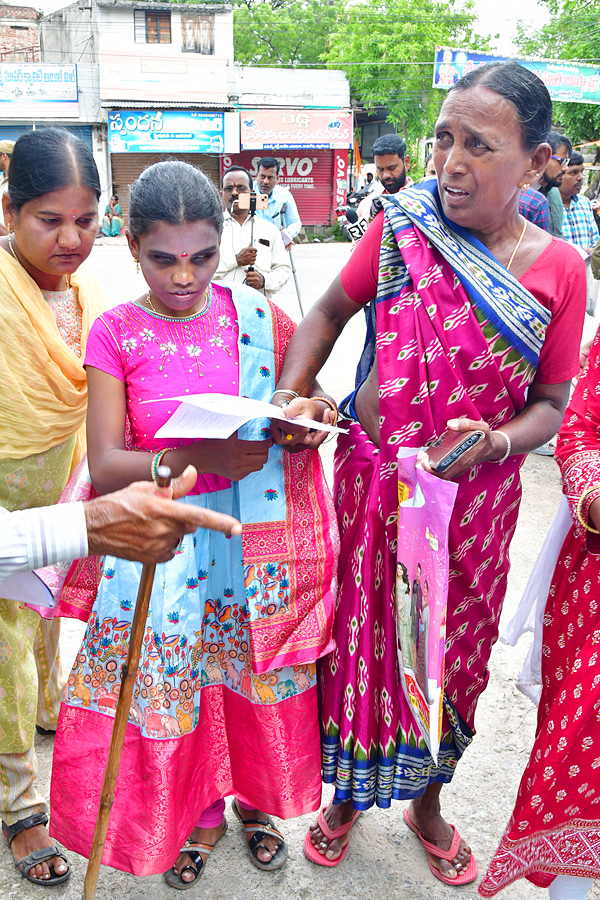 Best Photos of The Day in AP and Telangana Photo Gallery14