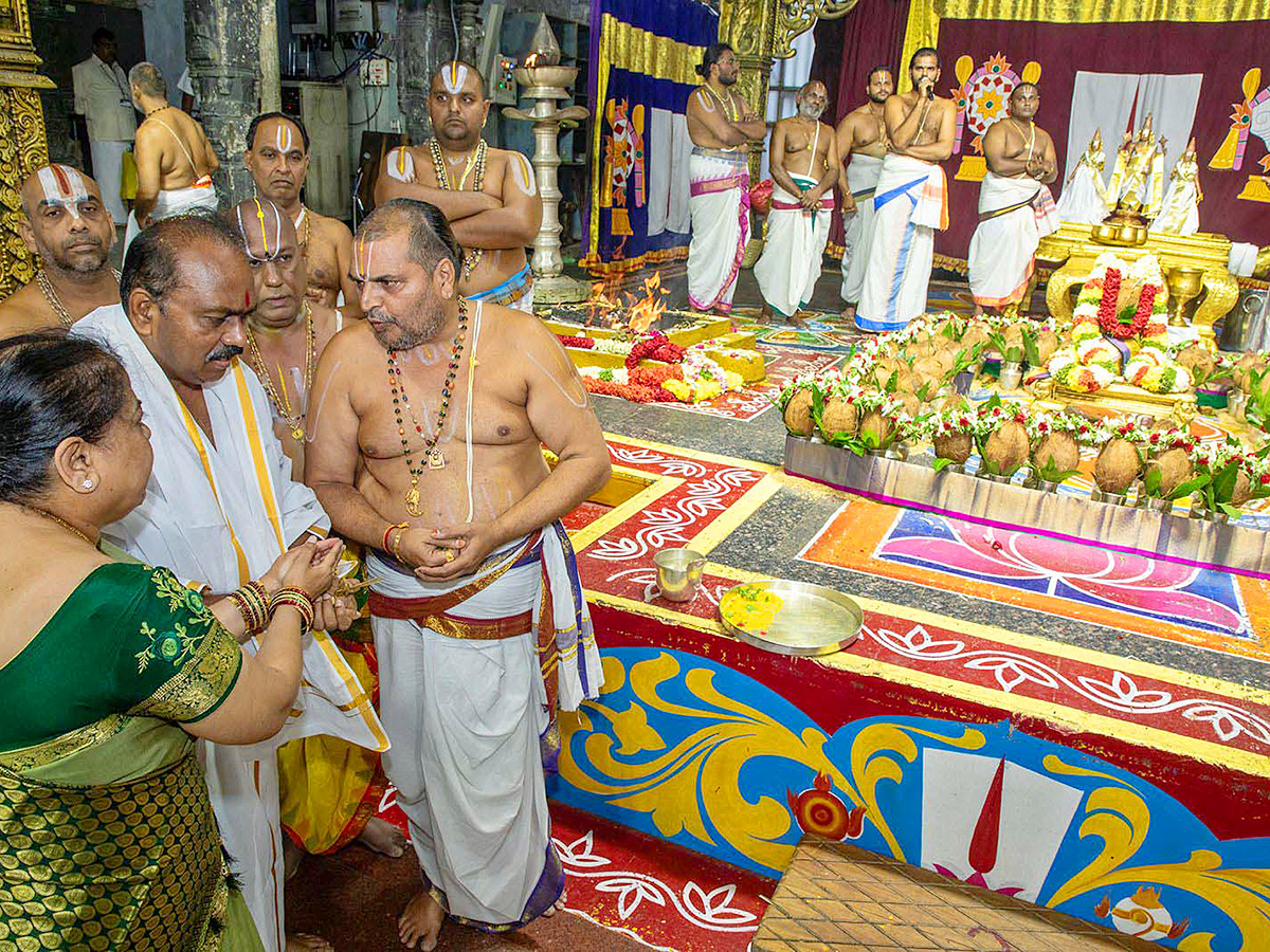 Srivari Jyeshtabhishekam at Tirumala Photos8