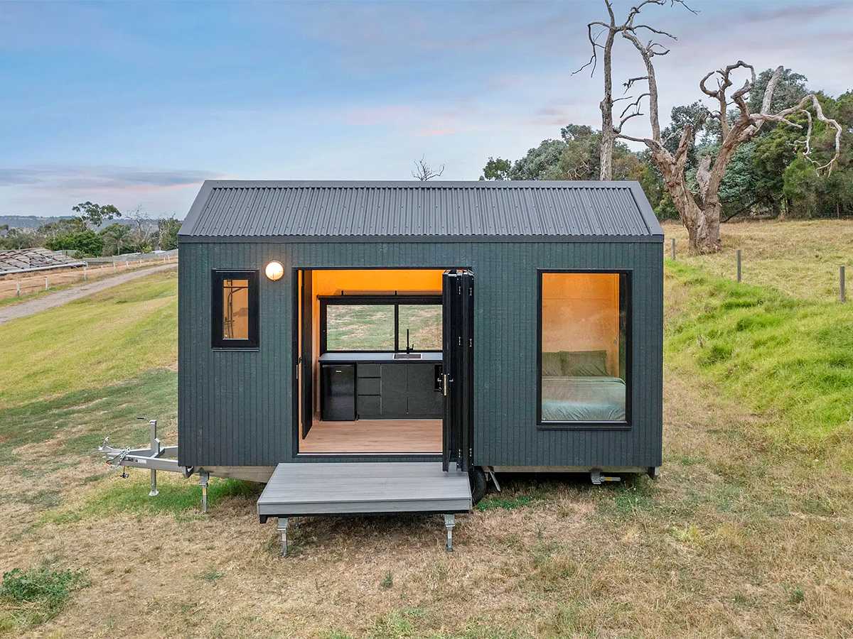 Tiny houses moving from one place to another1