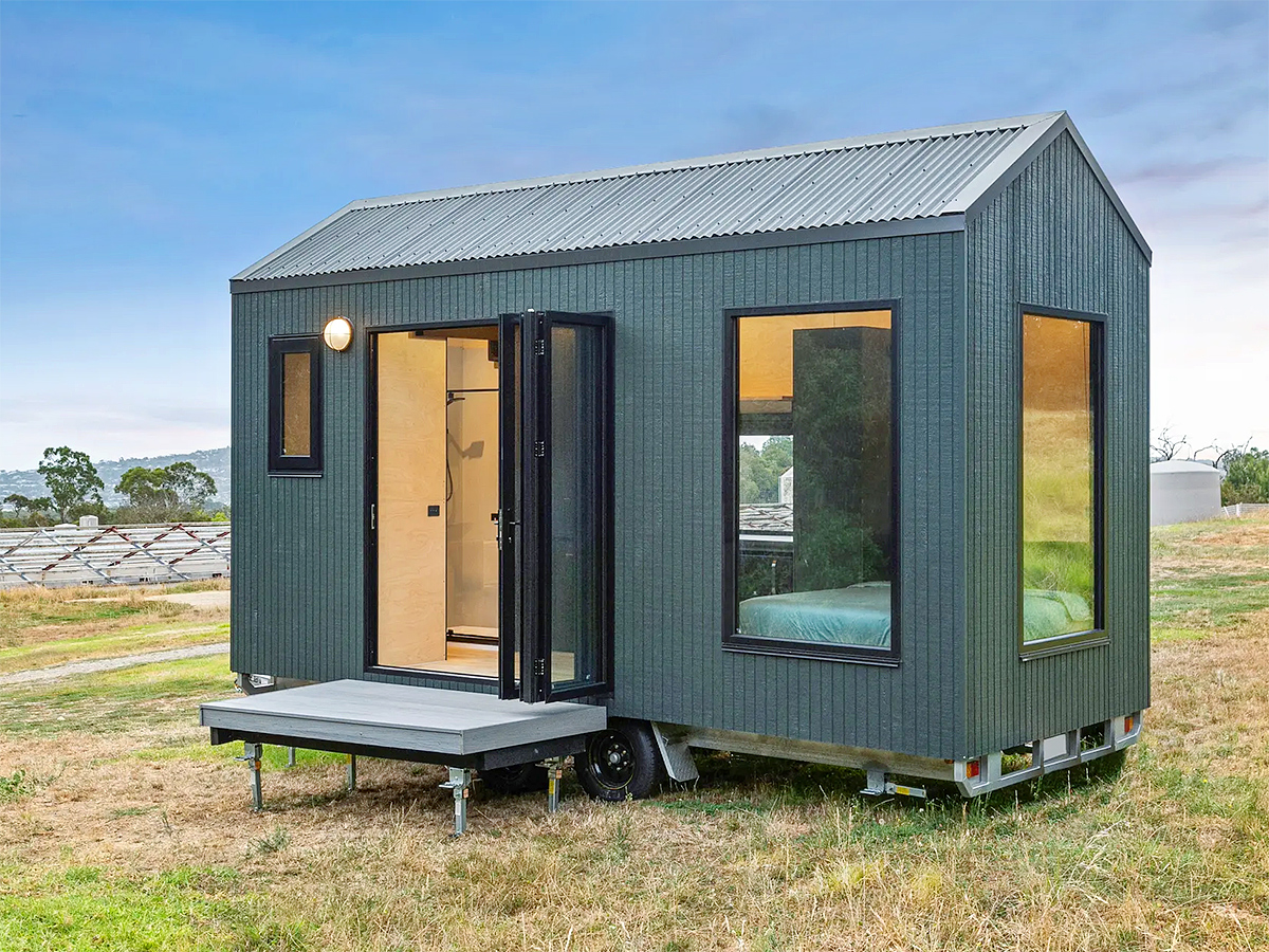 Tiny houses moving from one place to another2