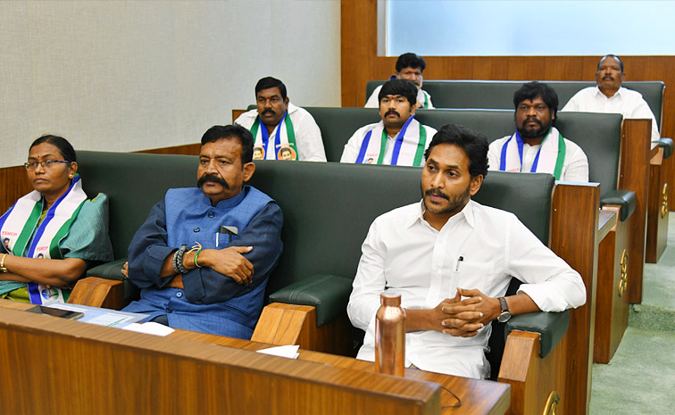 YS Jagan Mohan Reddy Takes Oath In AP Assembly Photos3