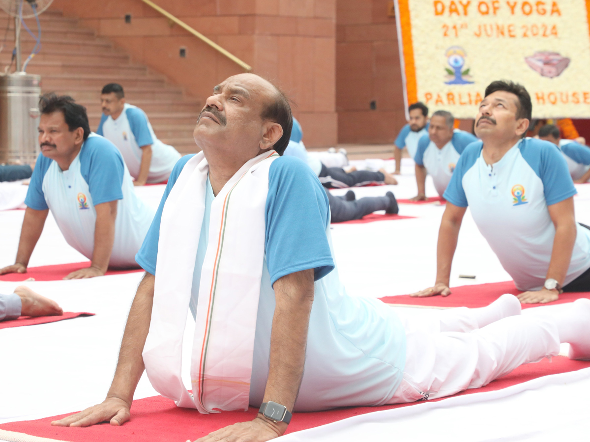 International Yoga day 2024 Yoga Poses Of Celebrities28