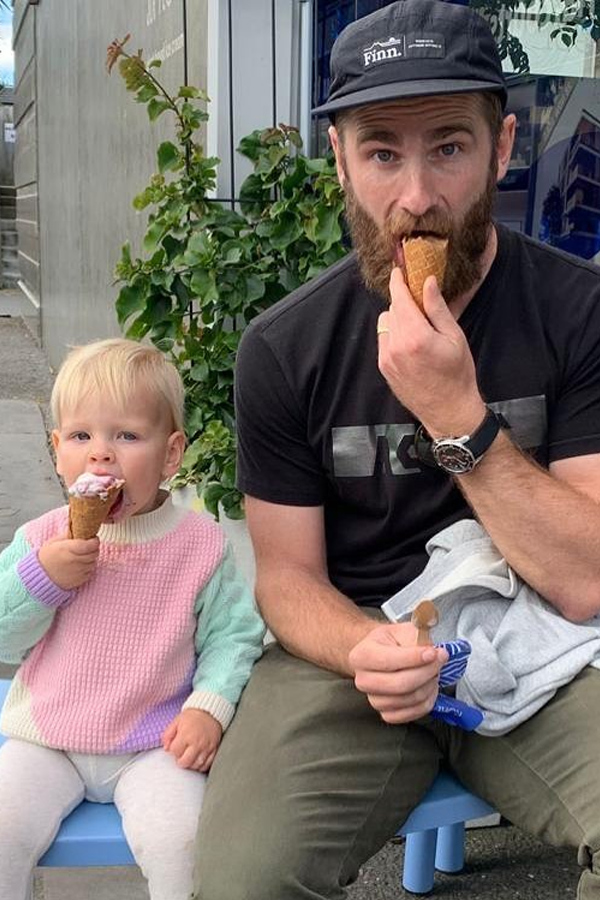 Interesting Facts About Kane Williamson And Family Photos14