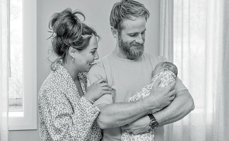 Interesting Facts About Kane Williamson And Family Photos17