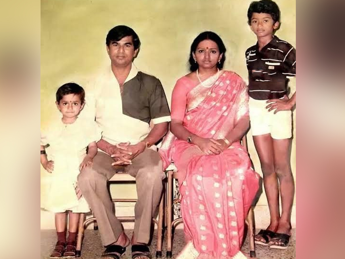 Thalapathy Vijay Birthday Special Rare And Unseen Photos2