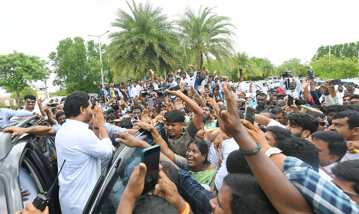 YS Jagan In Pulivendula Photos3