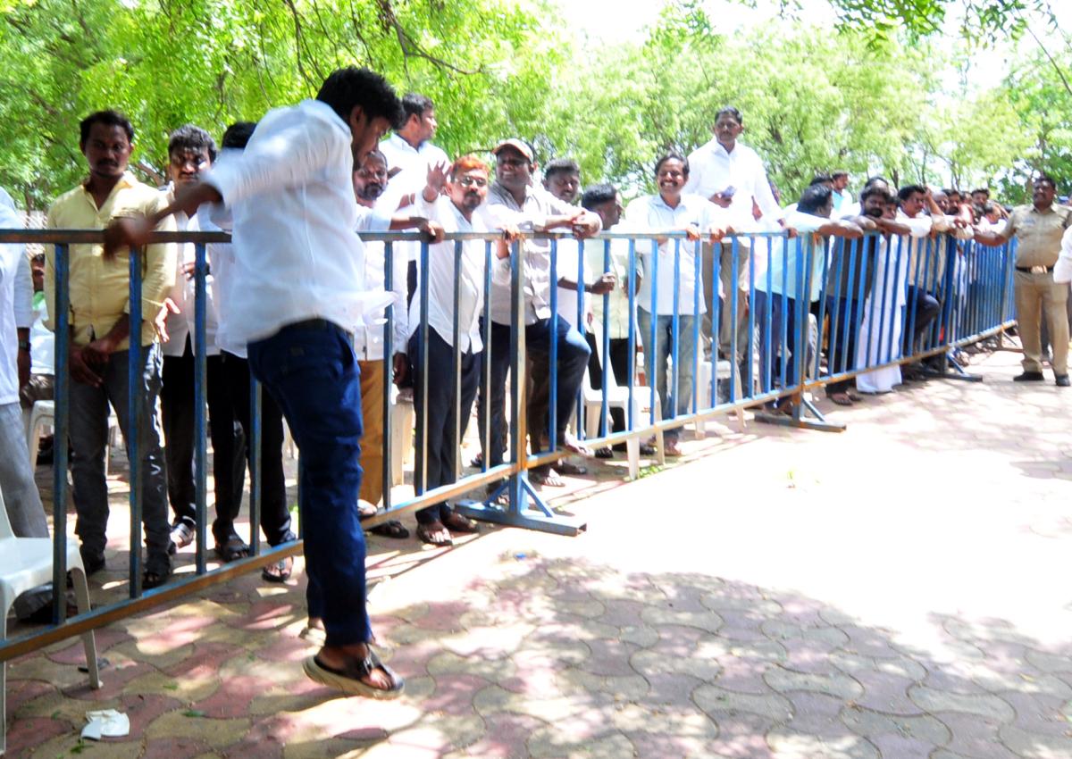 YS Jagan Mohan Reddy At Pulivendula Photos23