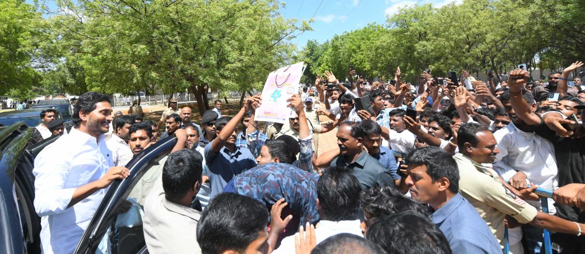 YS Jagan At Pulivendula Photos5