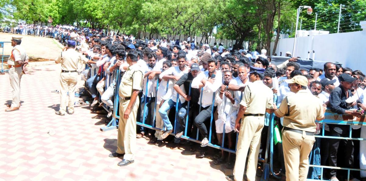 YS Jagan At Pulivendula Photos14