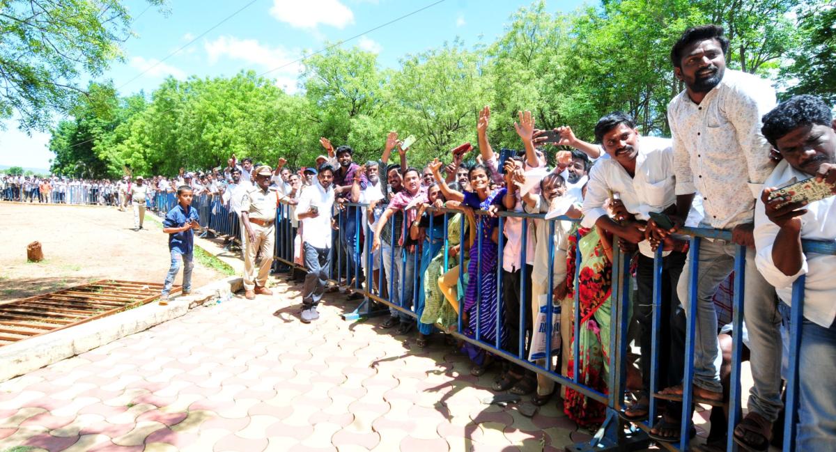 YS Jagan At Pulivendula Photos15