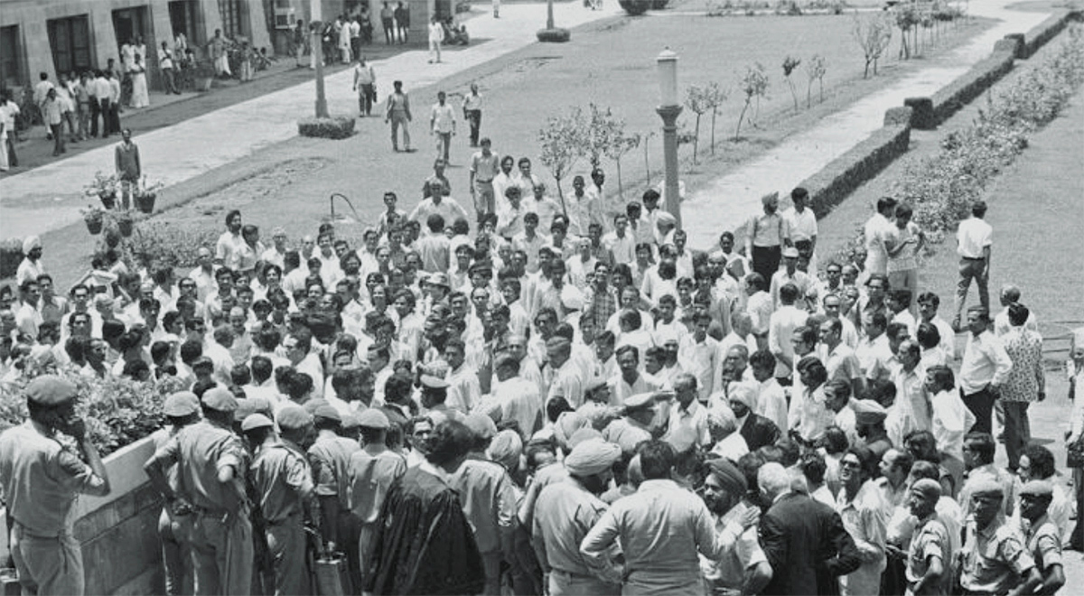 50 years of india Emergency Photos10