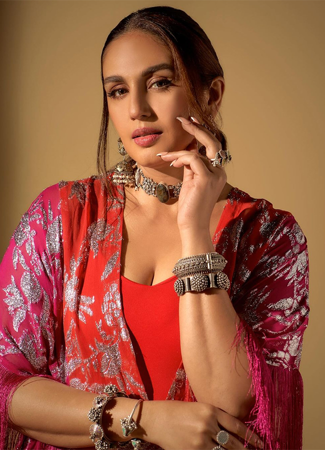 Bollywood Actress Huma Qureshi Photos12