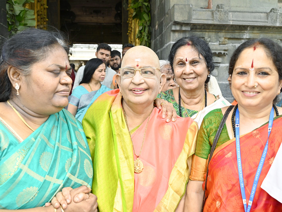 Tollywood Celebrities And Actress Sreeleela Visit Tirumala Temple Photos 22