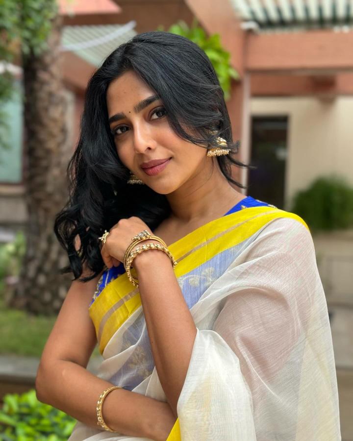 Aishwarya Lekshmi Latest Green Saree Photos Goes Viral In Social Media4