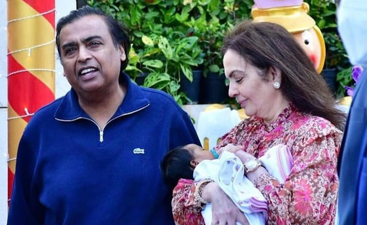 Isha Ambani says she had twins through IVF: Photos9