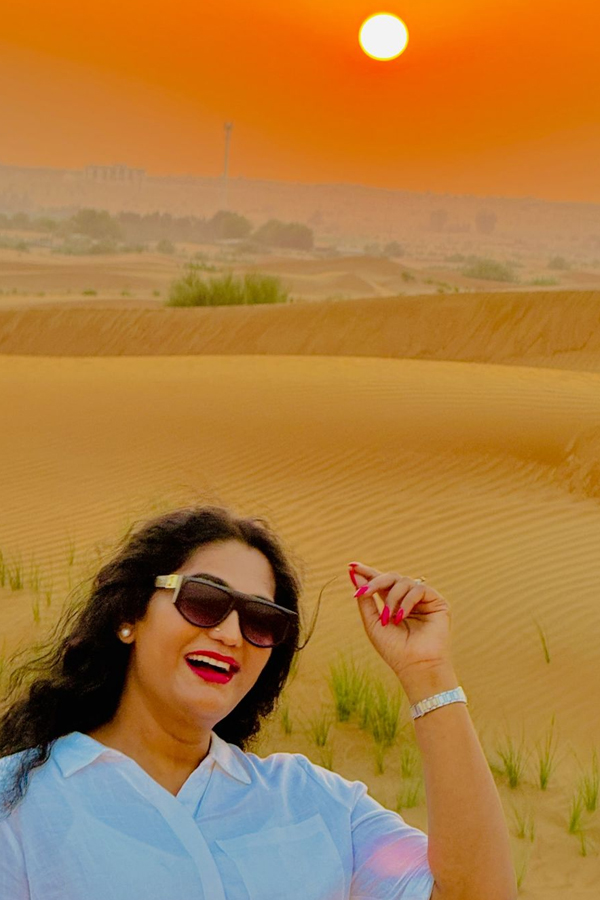 Actress Shyamala Devi Vacation In Dubai Photos Viral8