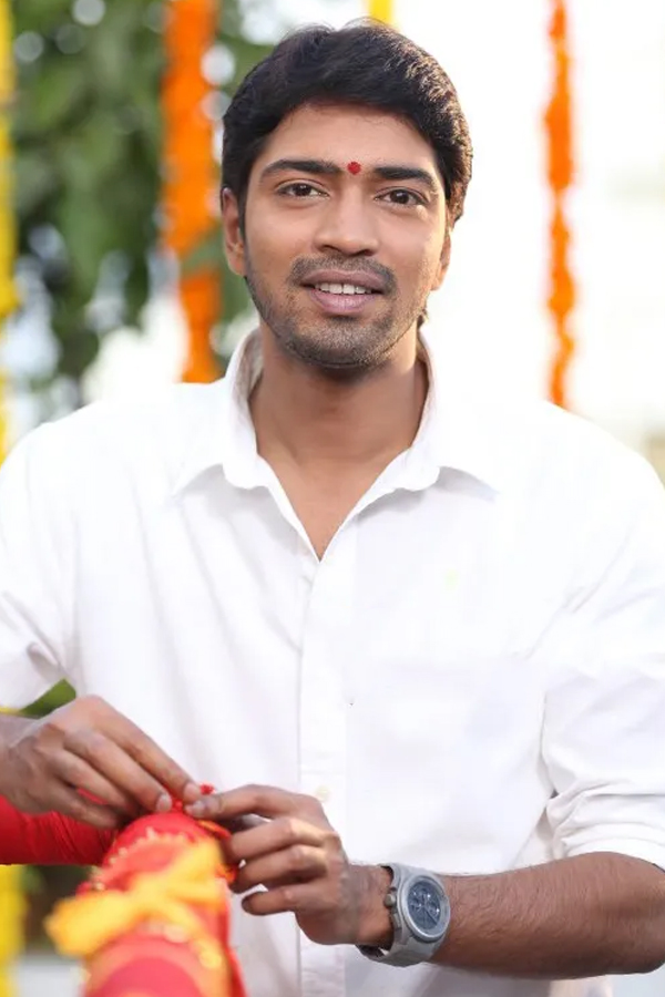 Versatile Actor Allari Naresh Birthday Special Gallery12