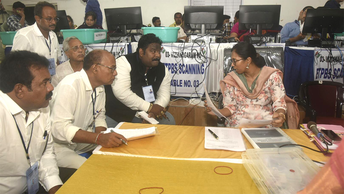 AP Election 2024 Counting Photos3