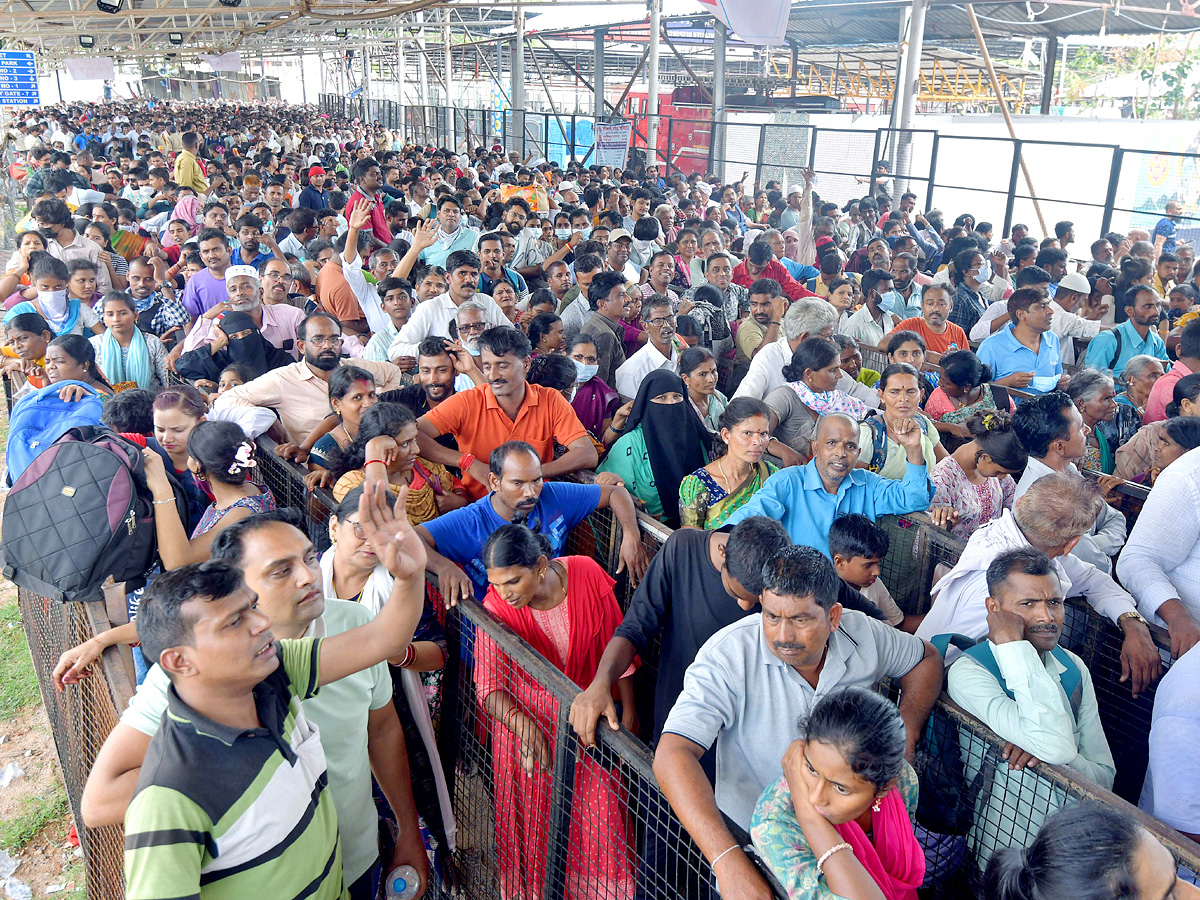 Fish Prasadam Distribution At Exhibition Ground In Nampally: Photos23