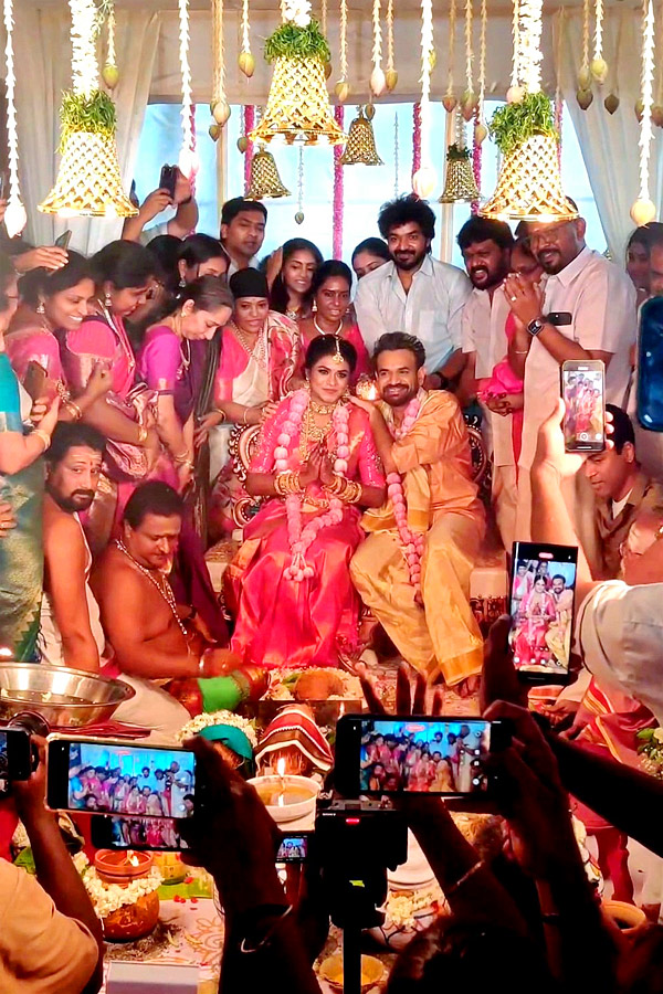 Actor Premgi Amaren gets married to longtime Photos2