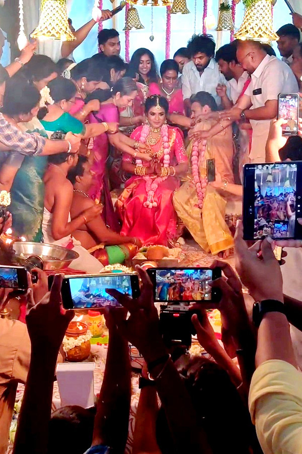 Actor Premgi Amaren gets married to longtime Photos3